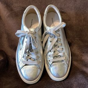 Treasure&Bond Silver Sneakers Size 8